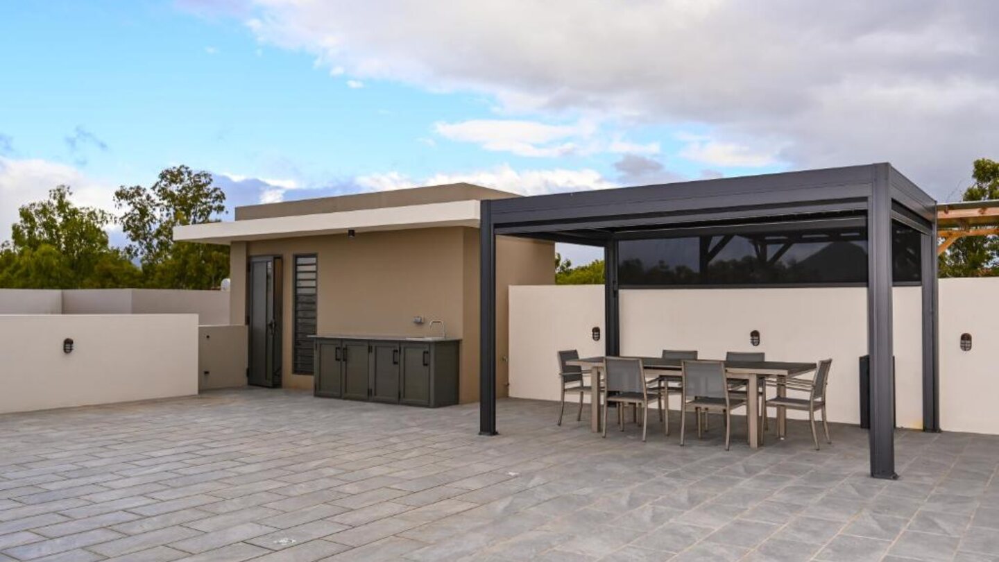 3 Bedroom and Rooftop Terrace
